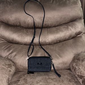 NWOT Vera Bradley All in One wallet Crossbody